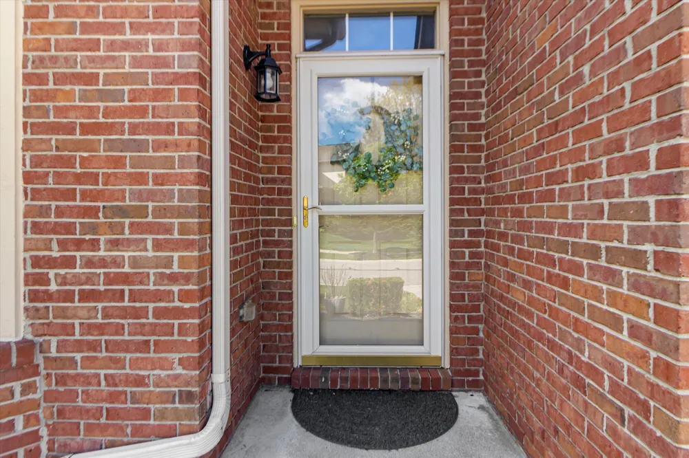 48551 Oak Bridge Drive Canton, MI 48188