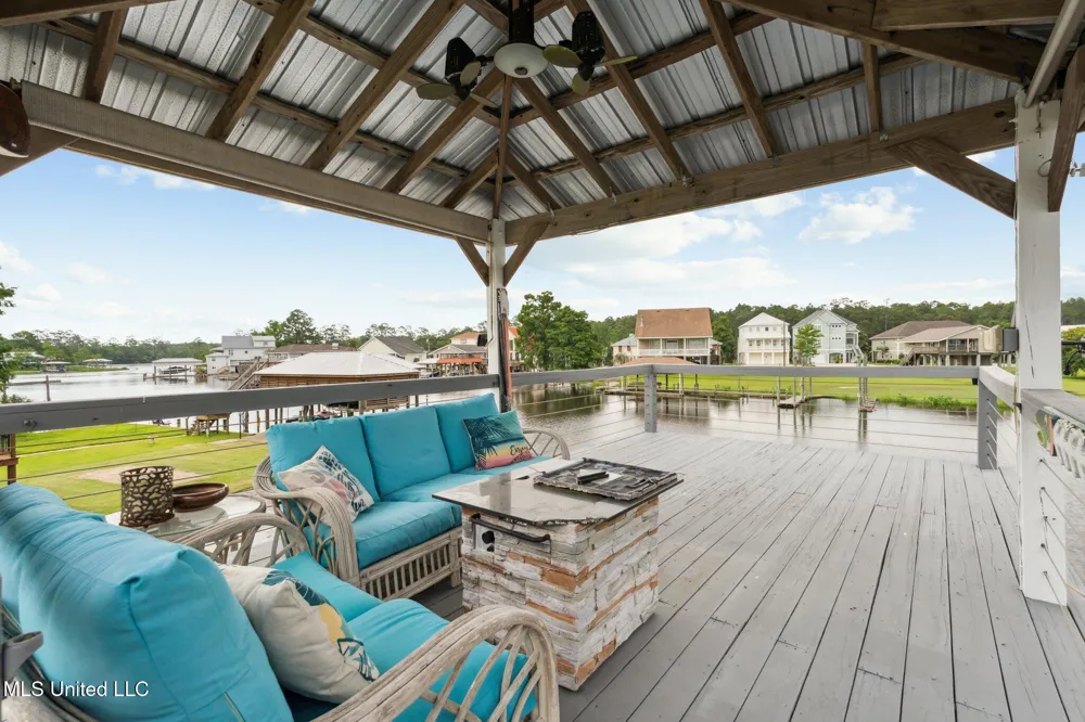 6241 Shawnee Street Kiln, MS 39556