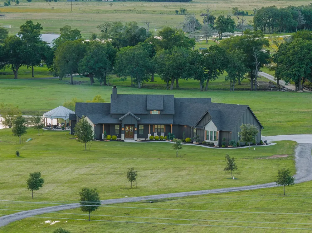 1981 County Road 202 Caldwell, TX 77836