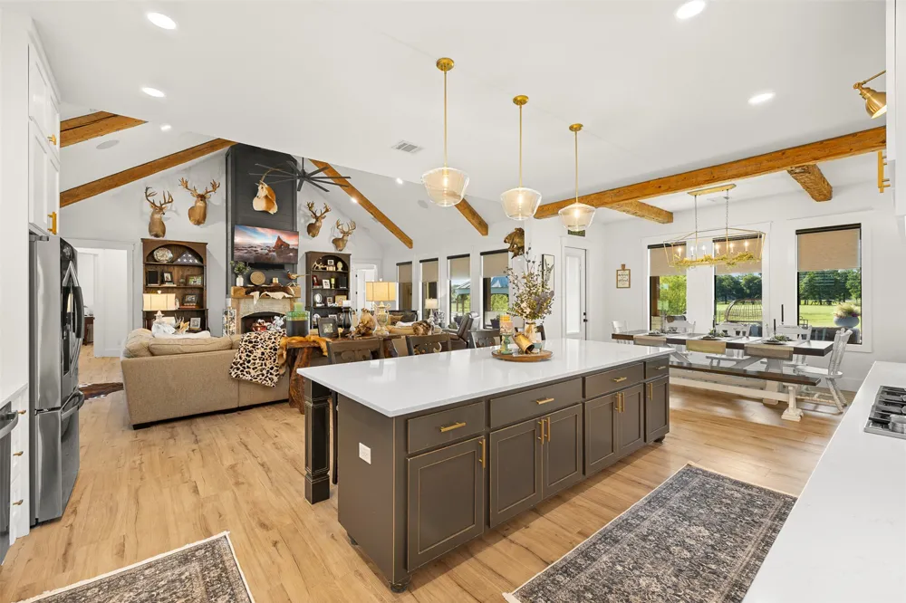 1981 County Road 202 Caldwell, TX 77836