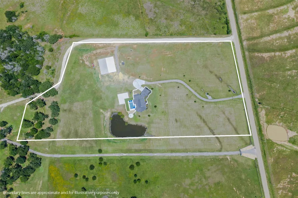 1981 County Road 202 Caldwell, TX 77836