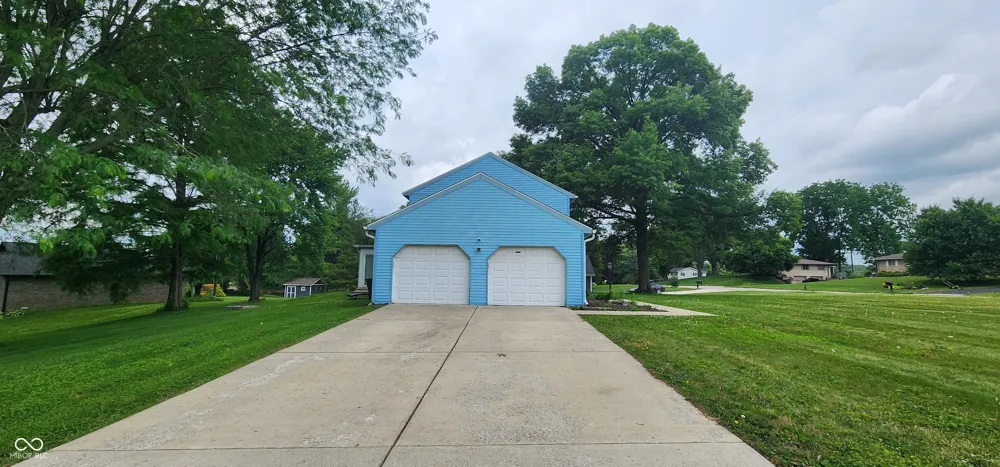 32 Edgelea Drive Greencastle, IN 46135