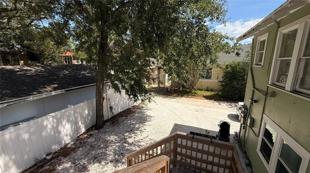 905 JONES STREET Clearwater, FL 33755