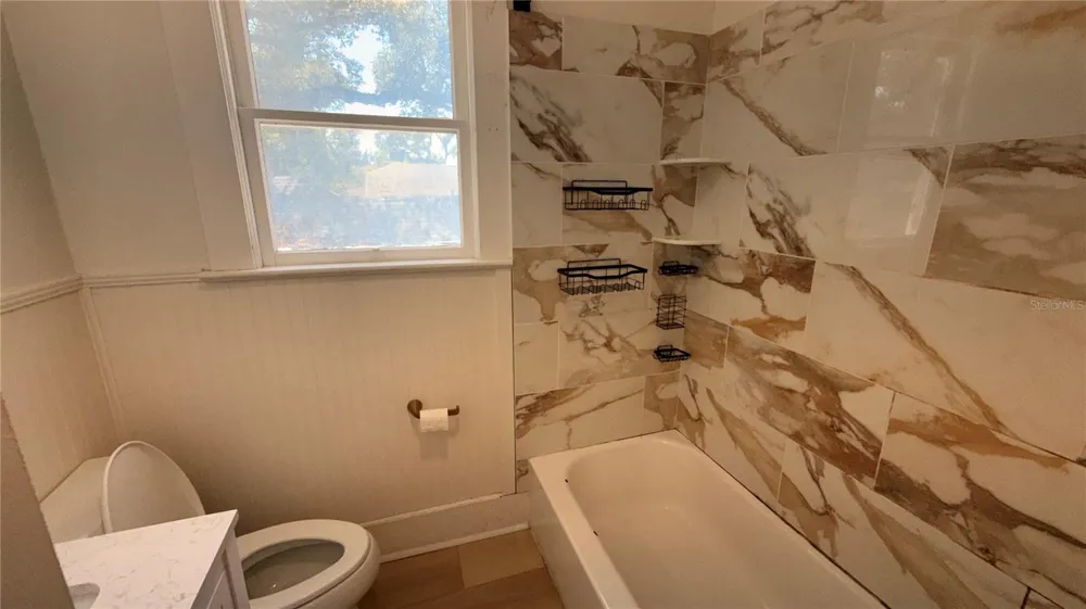 905 JONES STREET Clearwater, FL 33755