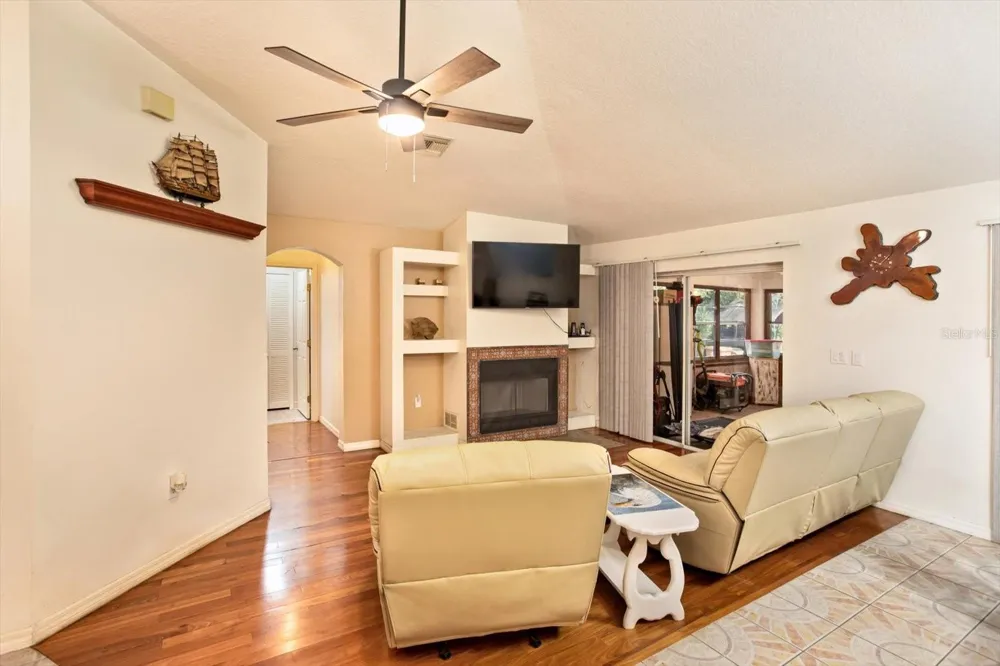 17249 HOLLY COURT Umatilla, FL 32784