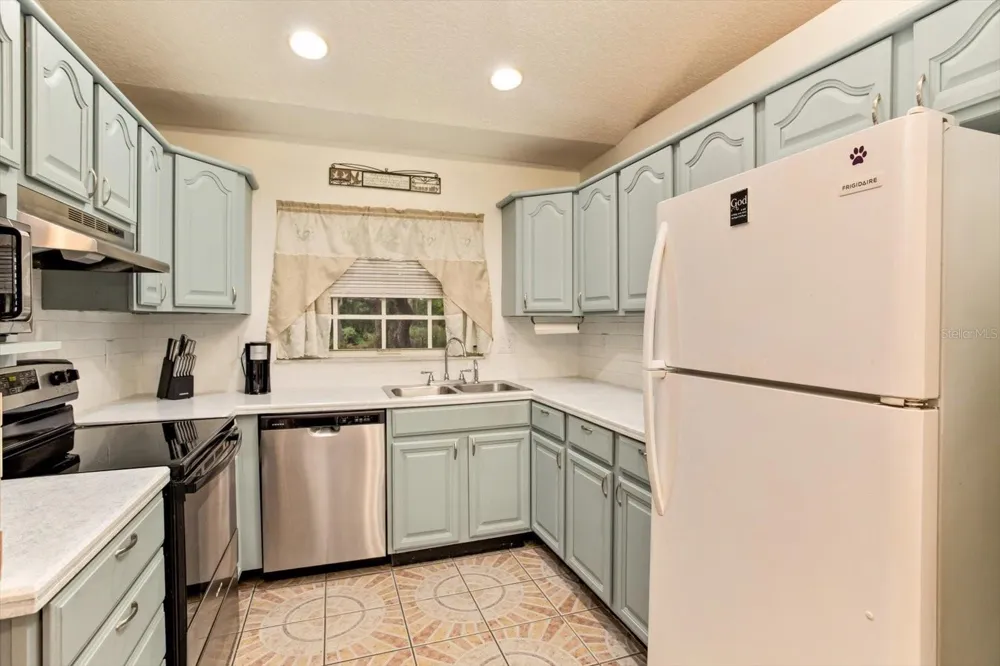 17249 HOLLY COURT Umatilla, FL 32784