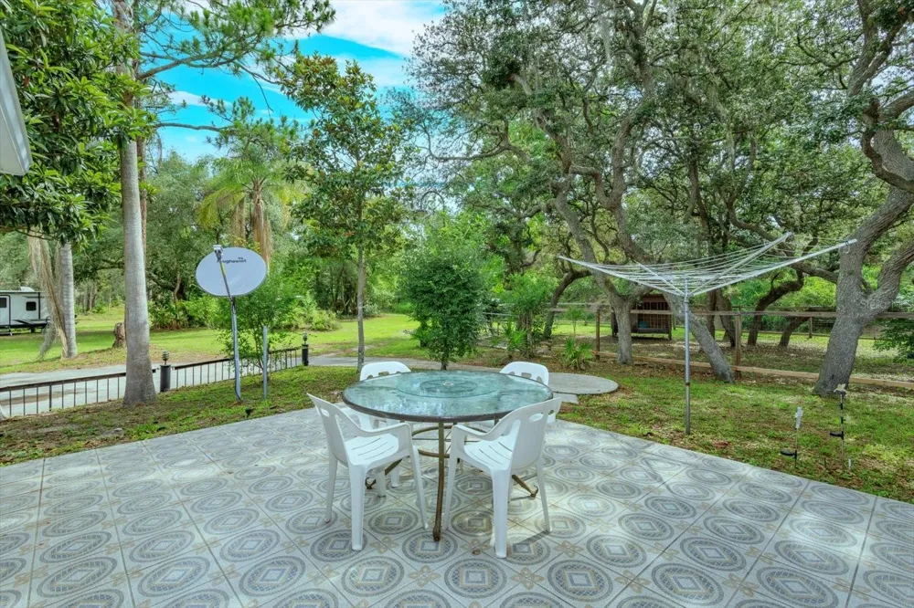 17249 HOLLY COURT Umatilla, FL 32784