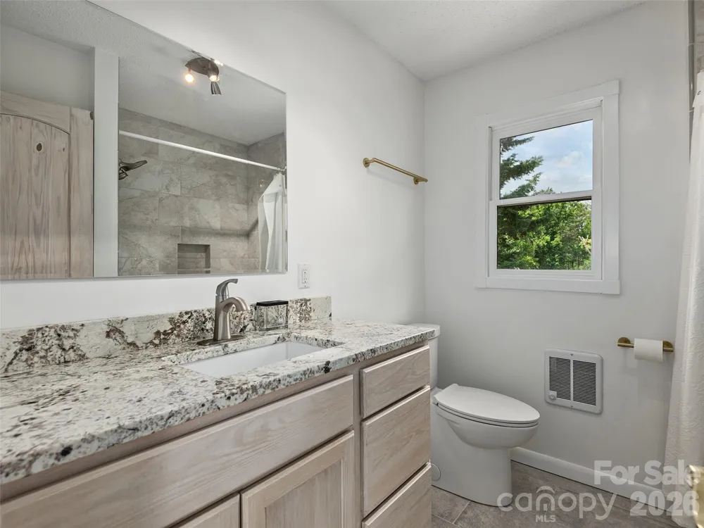 7 Hope Lane Weaverville, NC 28787