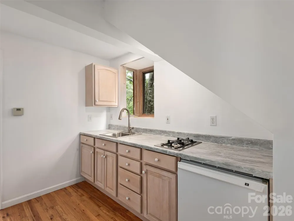 7 Hope Lane Weaverville, NC 28787