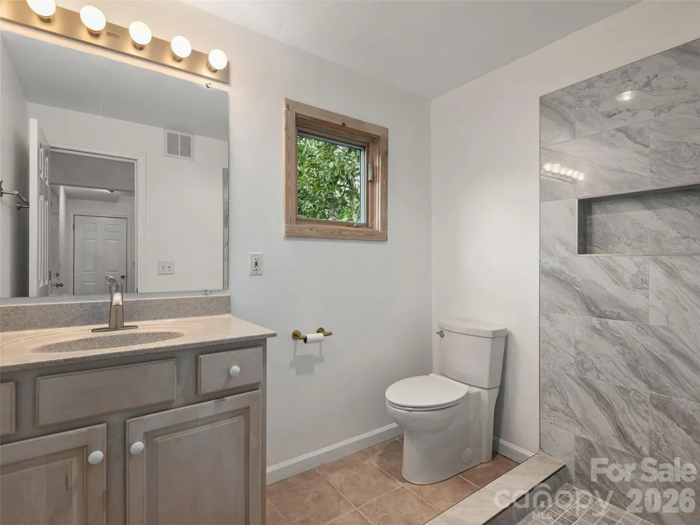 7 Hope Lane Weaverville, NC 28787