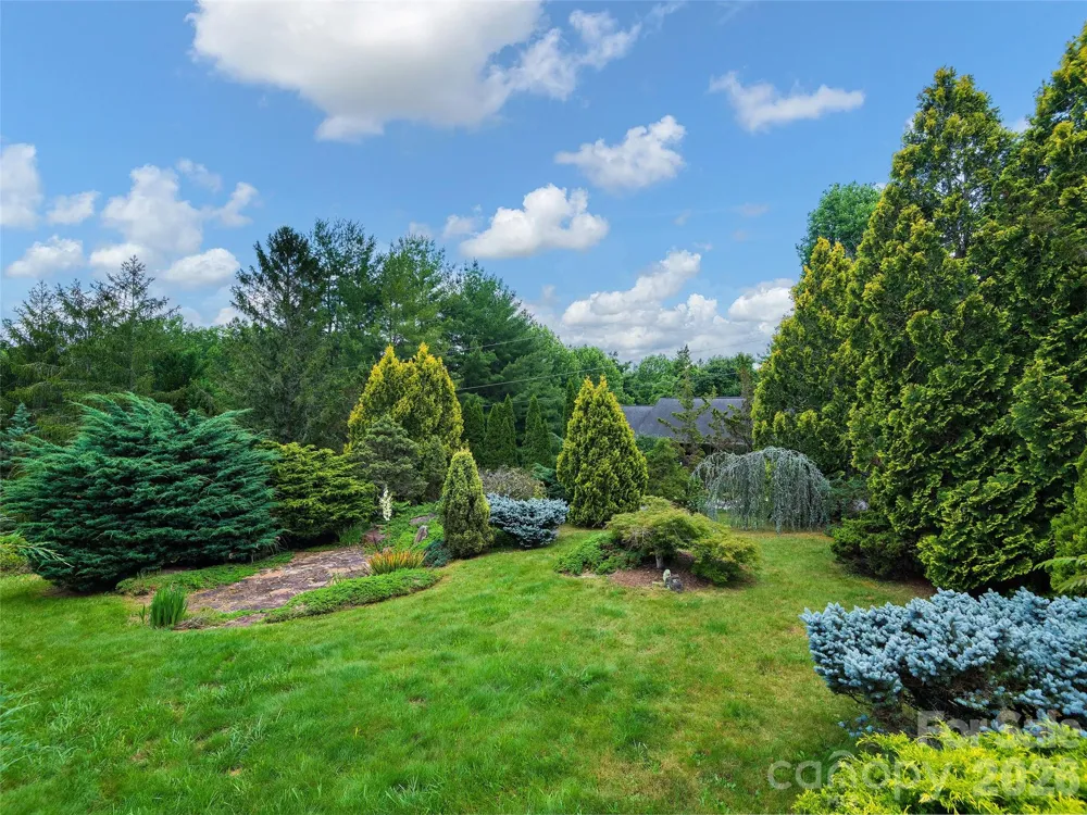 7 Hope Lane Weaverville, NC 28787