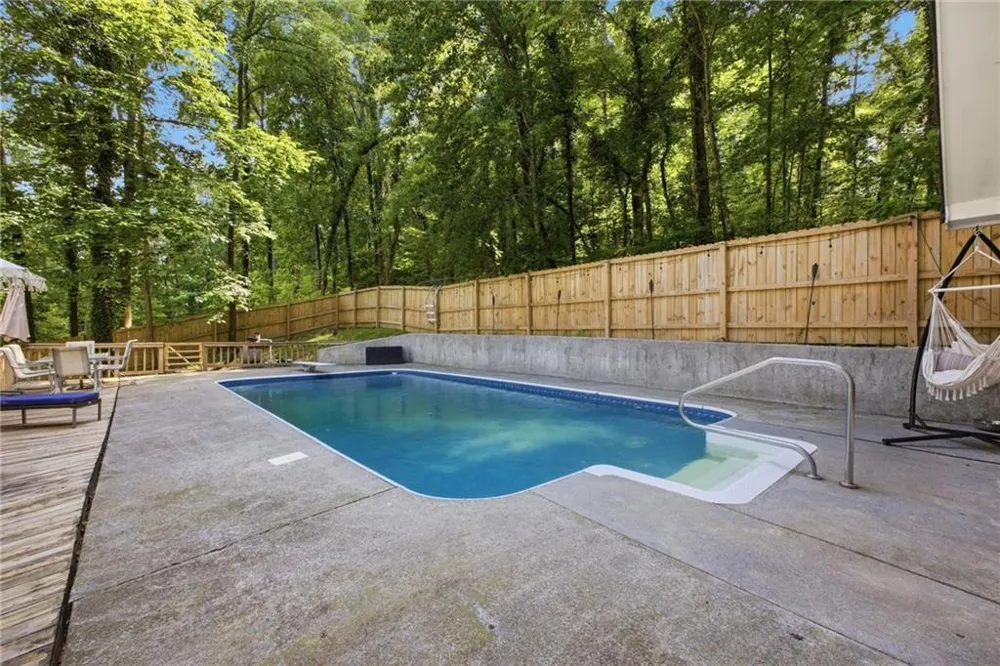 550 Sam Love Road Rocky Face, GA 30740