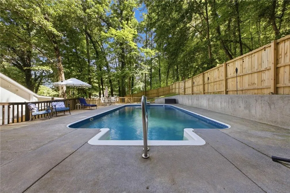550 Sam Love Road Rocky Face, GA 30740
