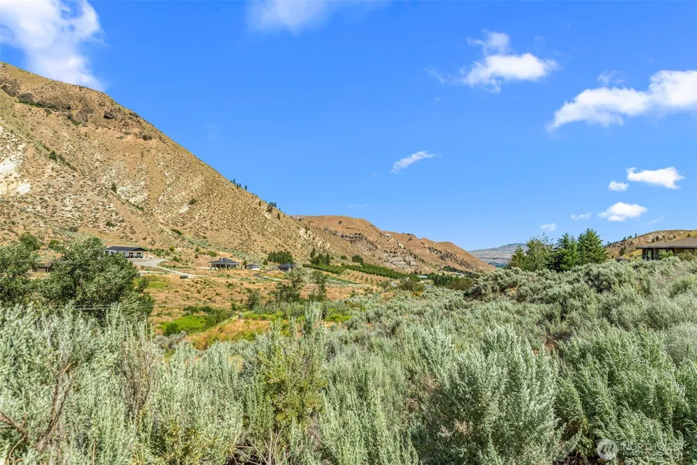 159 Southridge Court Wenatchee, WA 98801