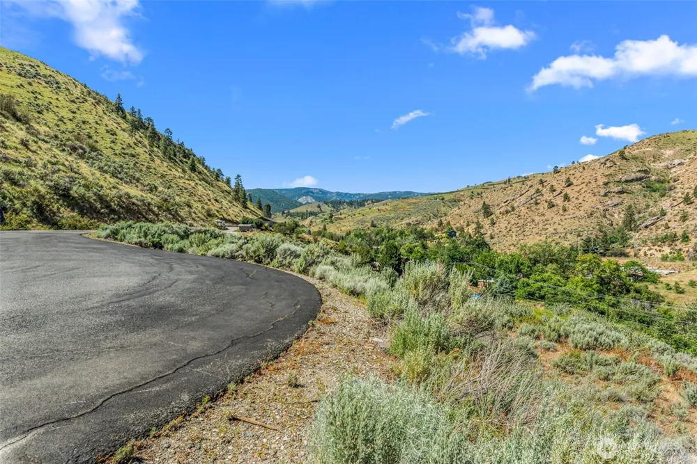 159 Southridge Court Wenatchee, WA 98801