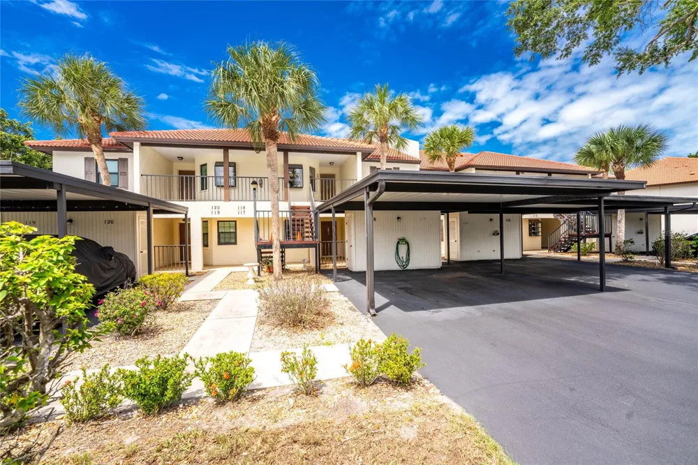 118 PINE HOLLOW DRIVE #118 Englewood, FL 34223