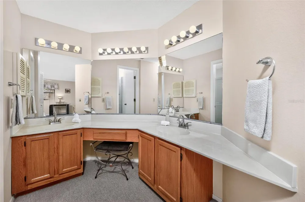 118 PINE HOLLOW DRIVE #118 Englewood, FL 34223