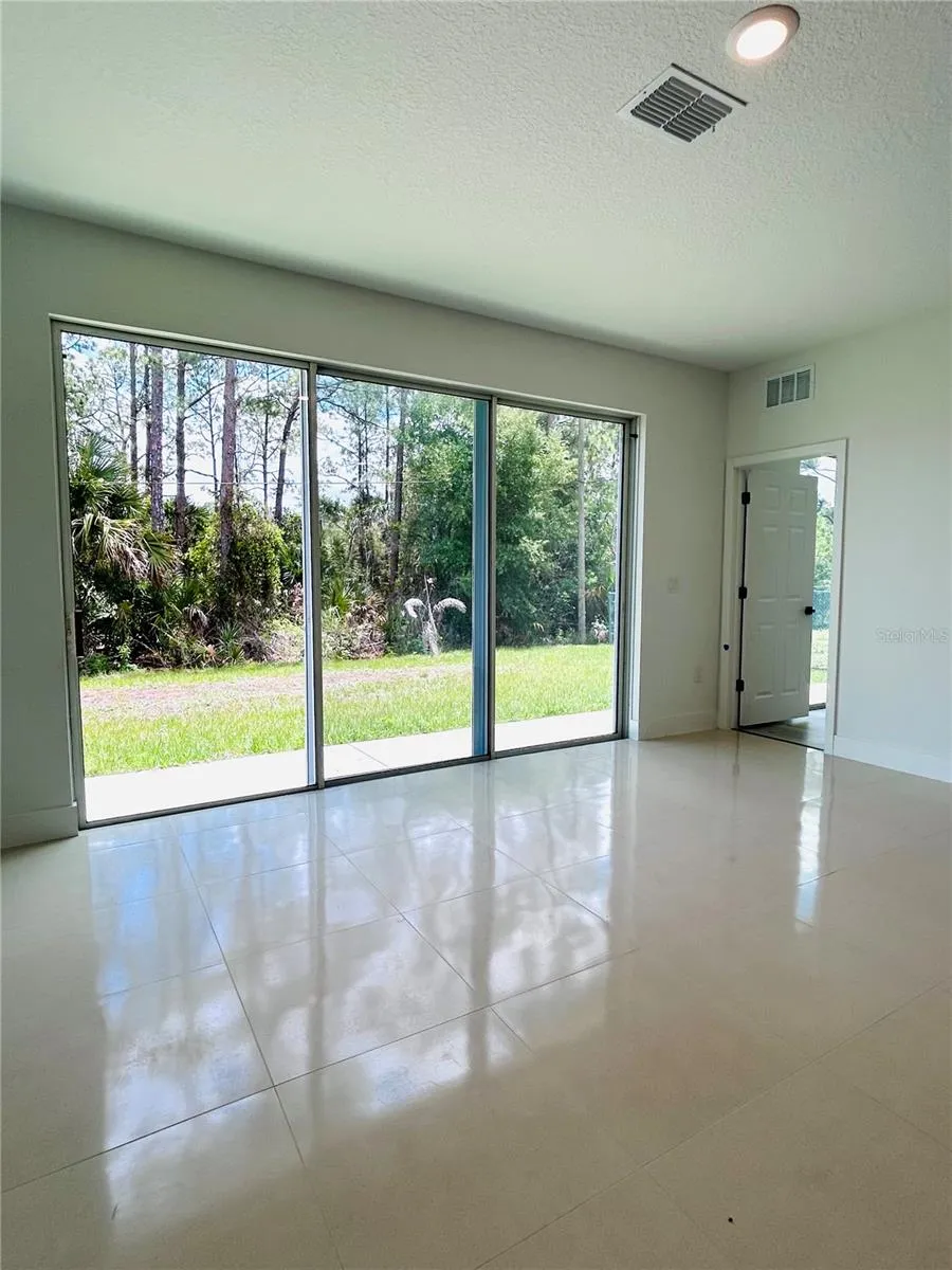 239 GREENBRIER AVENUE NW Palm Bay, FL 32907