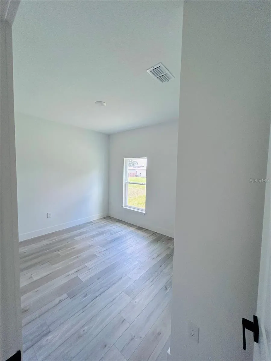 239 GREENBRIER AVENUE NW Palm Bay, FL 32907