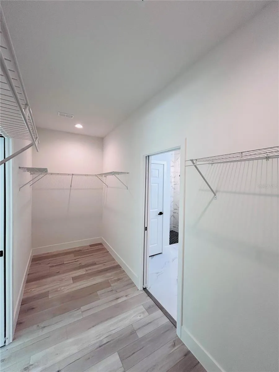 239 GREENBRIER AVENUE NW Palm Bay, FL 32907