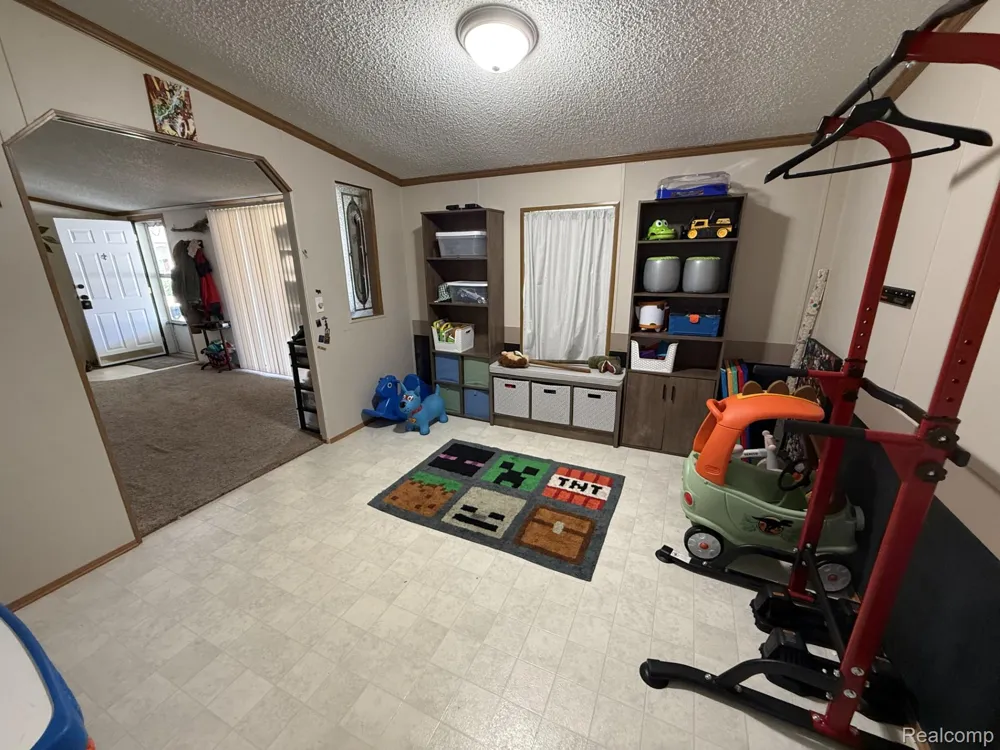 40 Bellwood Swartz Creek City, MI 48473
