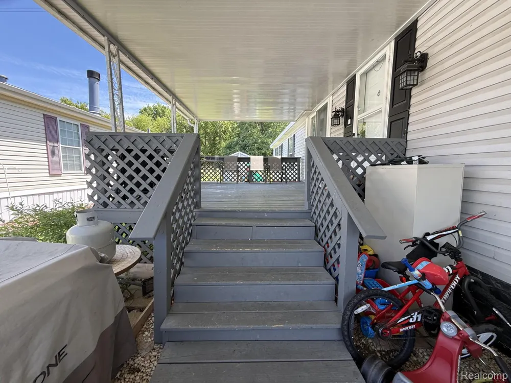 40 Bellwood Swartz Creek City, MI 48473