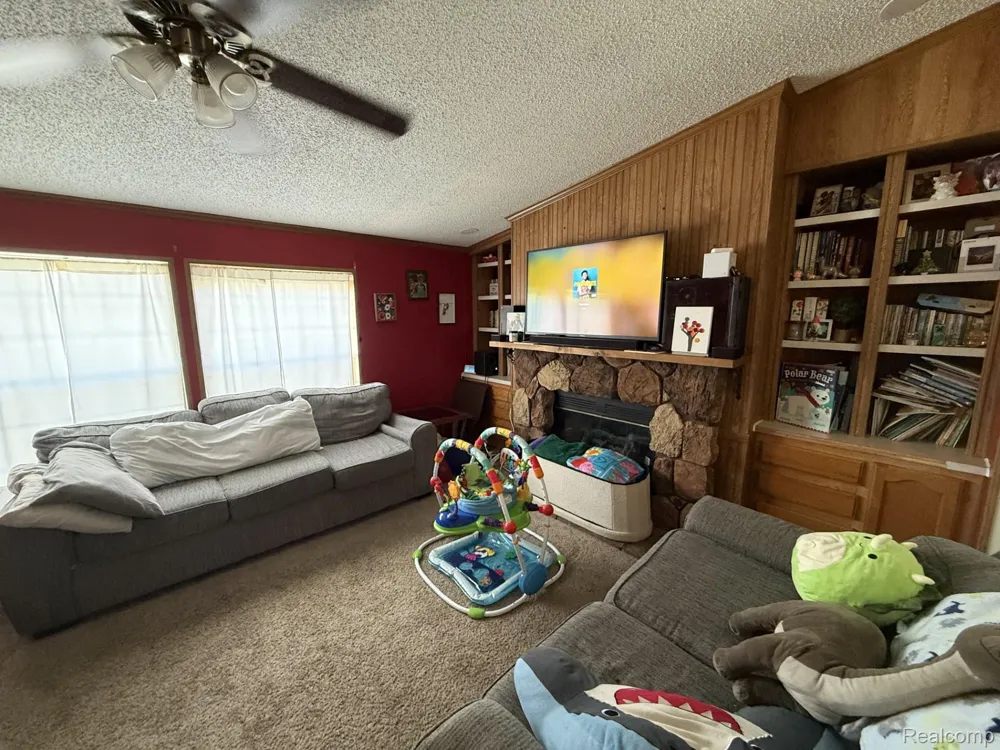 40 Bellwood Swartz Creek City, MI 48473