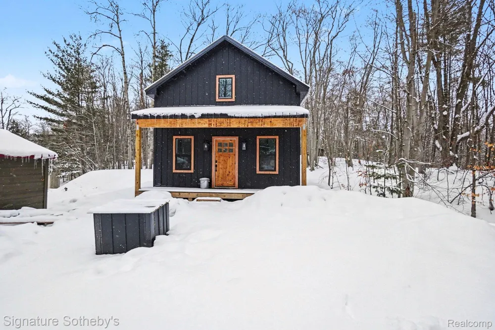 229 Forest Trail Rose Lake Township, MI 49655