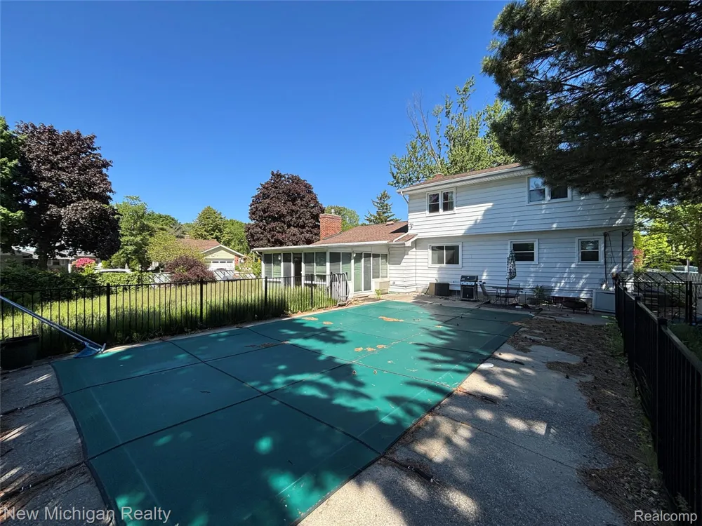 1828 Kennelworth Drive Port Huron City, MI 48060