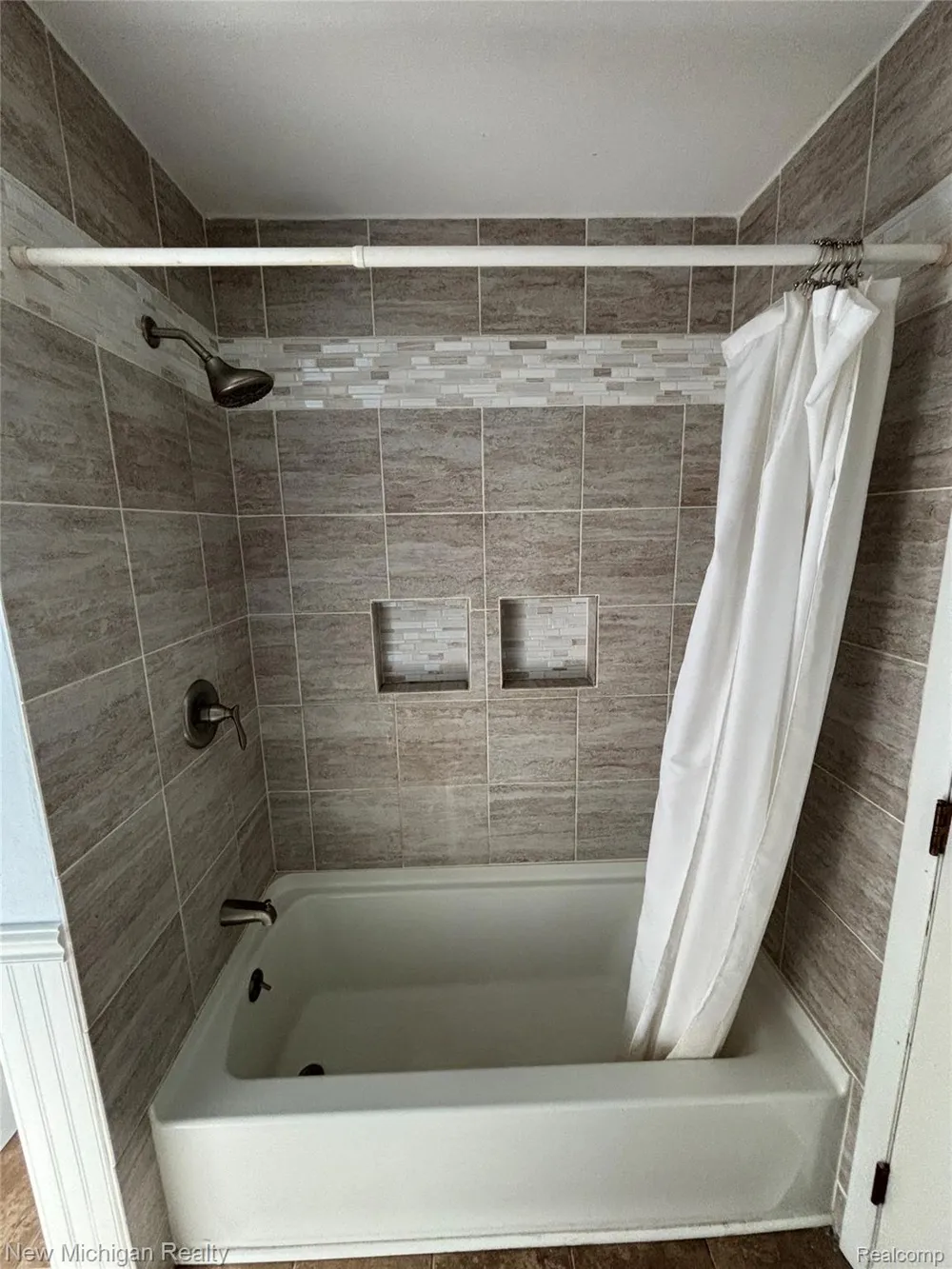 1828 Kennelworth Drive Port Huron City, MI 48060