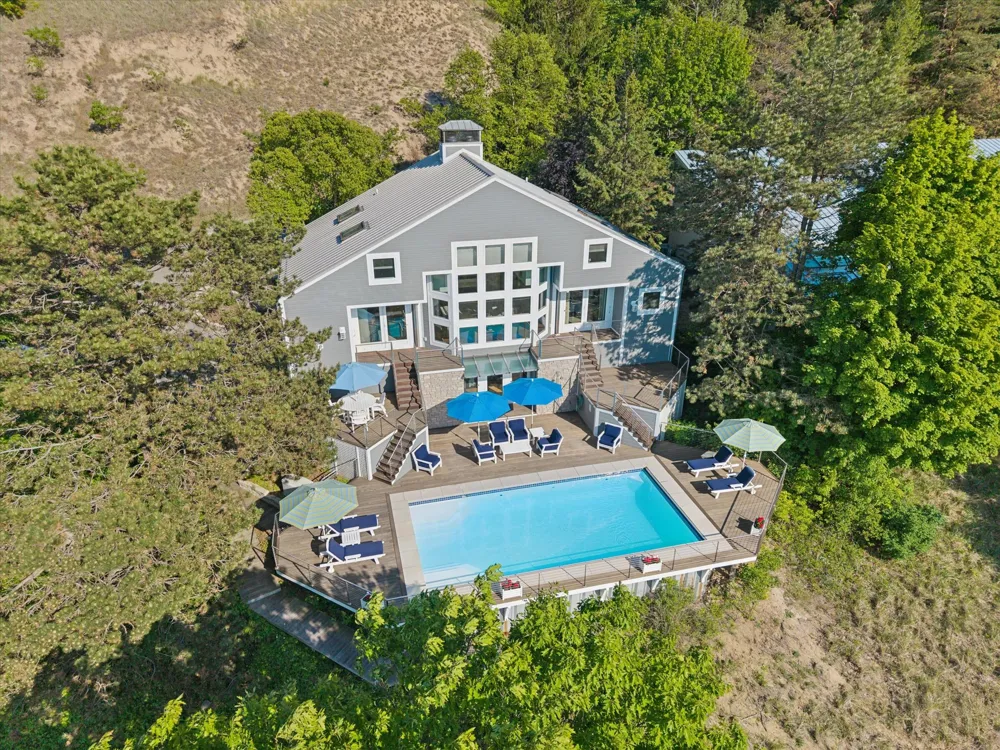40808 Wilderness Dunes Lane Covert Township, MI 49043