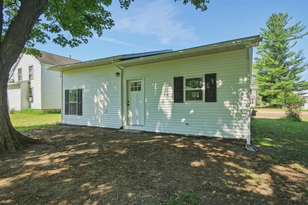 209 S River Street Evart City, MI 49631