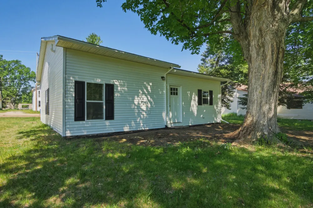 209 S River Street Evart City, MI 49631