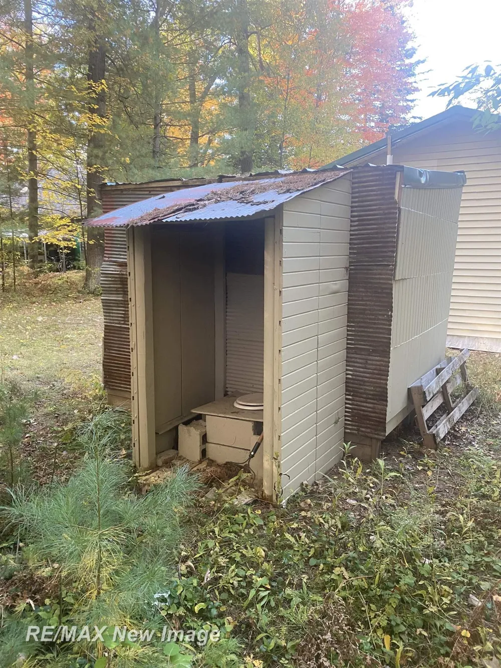 1980 4th Oak Street Mills Township, MI 48756