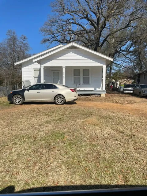 2540 Dupont Street