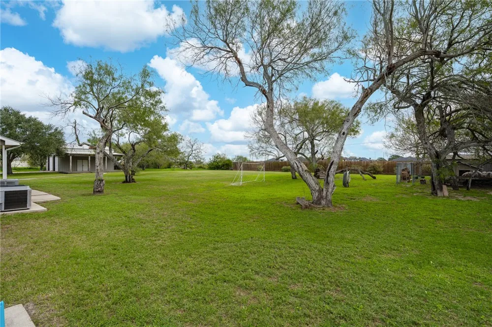 2 Schendel Portland, TX 78374