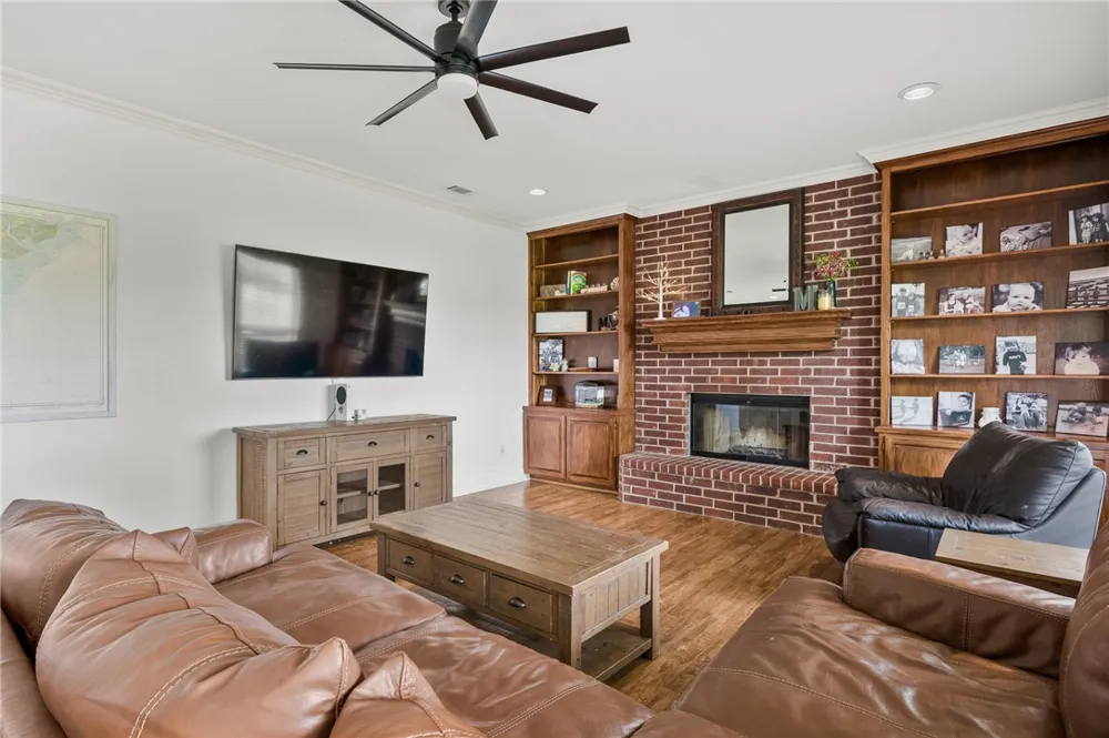 2 Schendel Portland, TX 78374