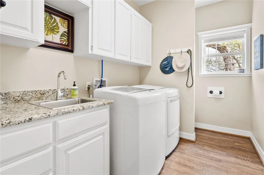 2 Schendel Portland, TX 78374