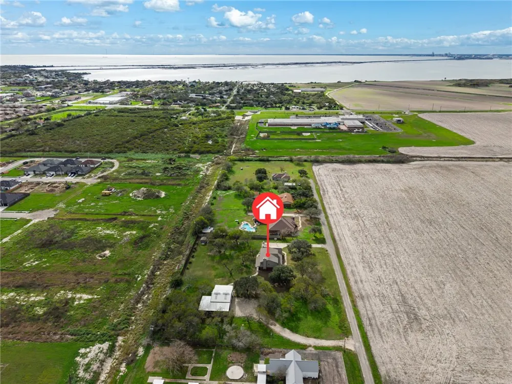 2 Schendel Portland, TX 78374