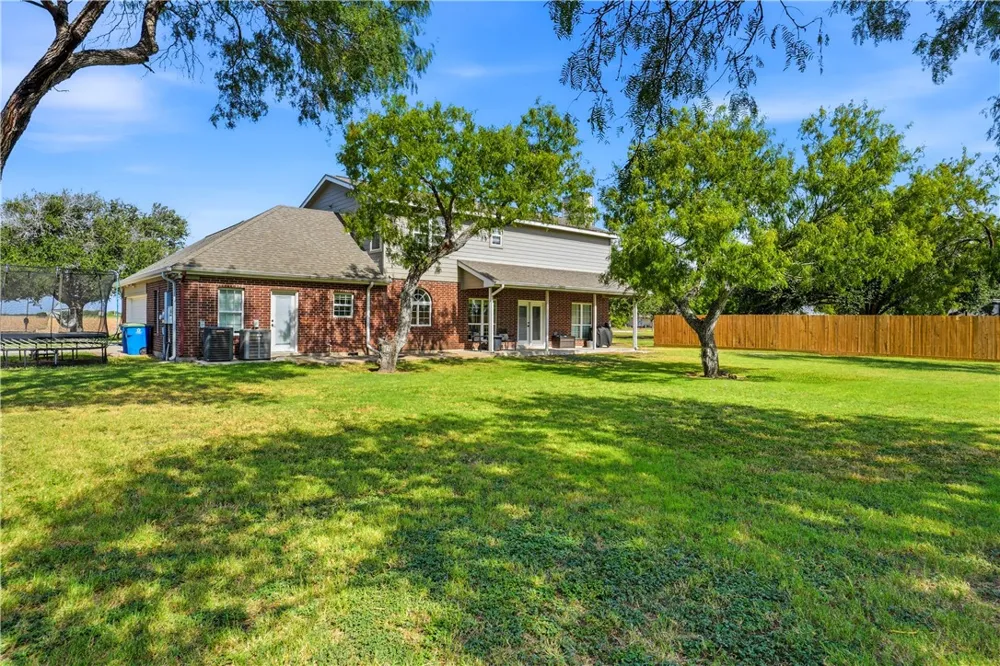 2 Schendel Portland, TX 78374