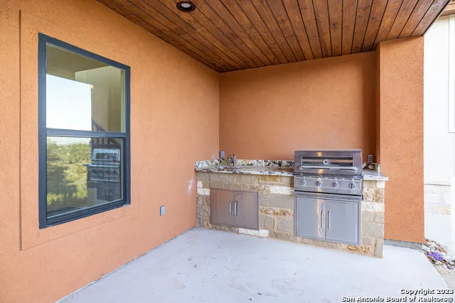 86 Hannah Ln Boerne, TX 78006