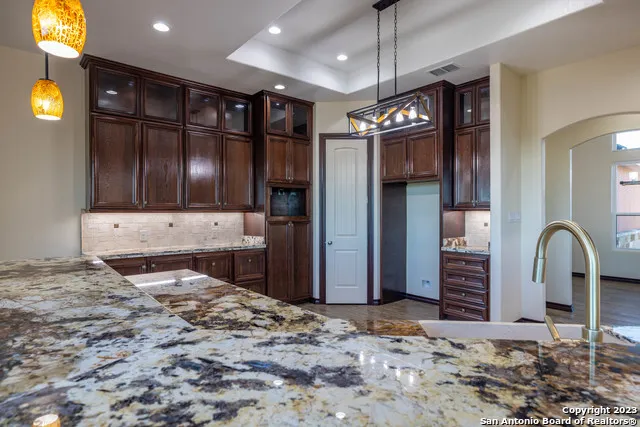 86 Hannah Ln Boerne, TX 78006