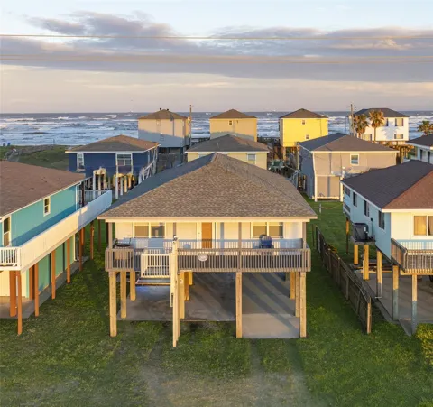 1426 Bluewater Highway