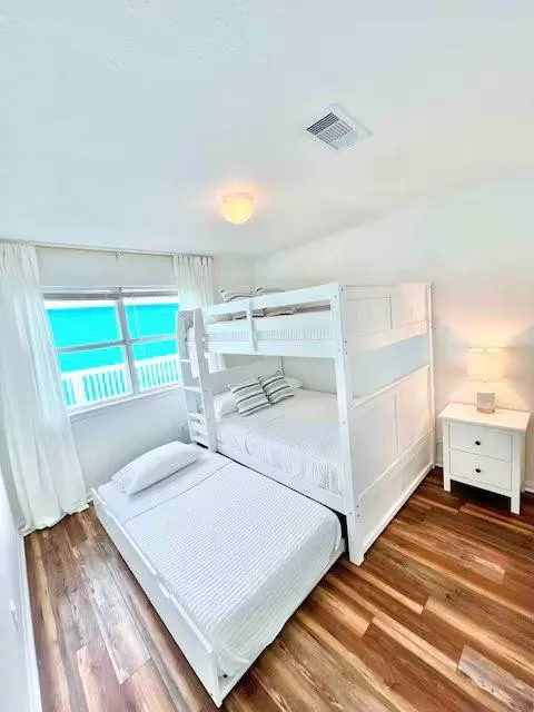 1426 Bluewater Highway Surfside Beach, TX 77541
