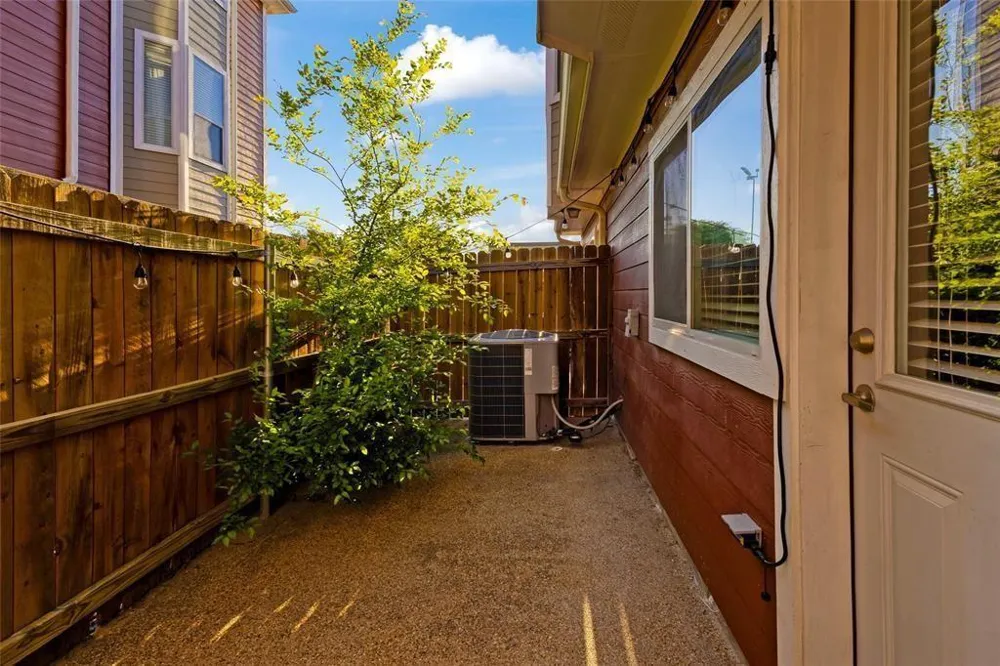 1198 Jones Butler Road #2708 College Station, TX 77840