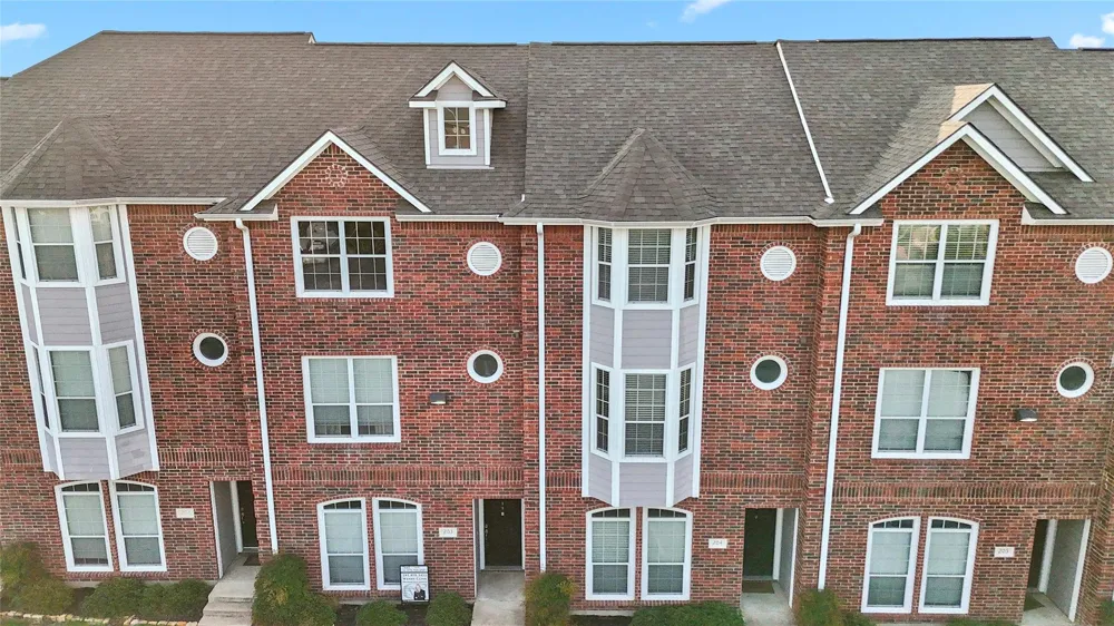 1198 Jones Butler Road #2708 College Station, TX 77840