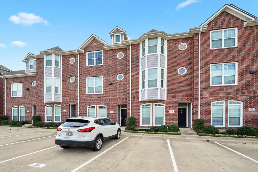 1198 Jones Butler Road #2708 College Station, TX 77840