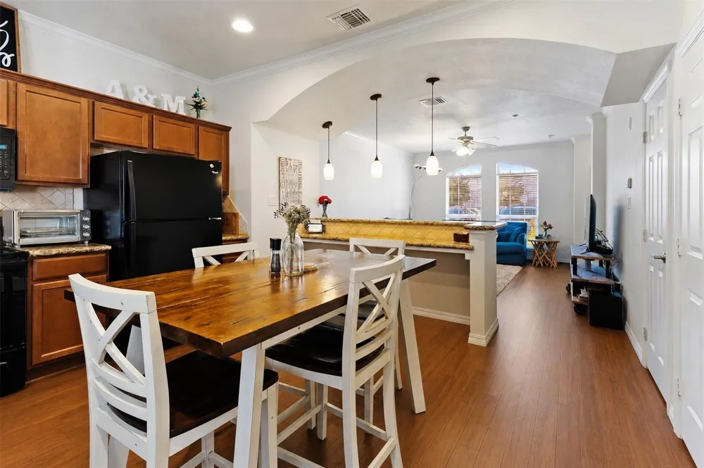 1198 Jones Butler Road #2708 College Station, TX 77840