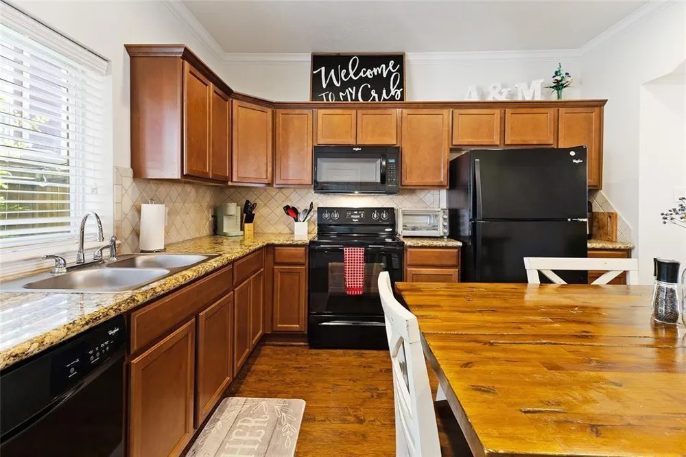 1198 Jones Butler Road #2708 College Station, TX 77840