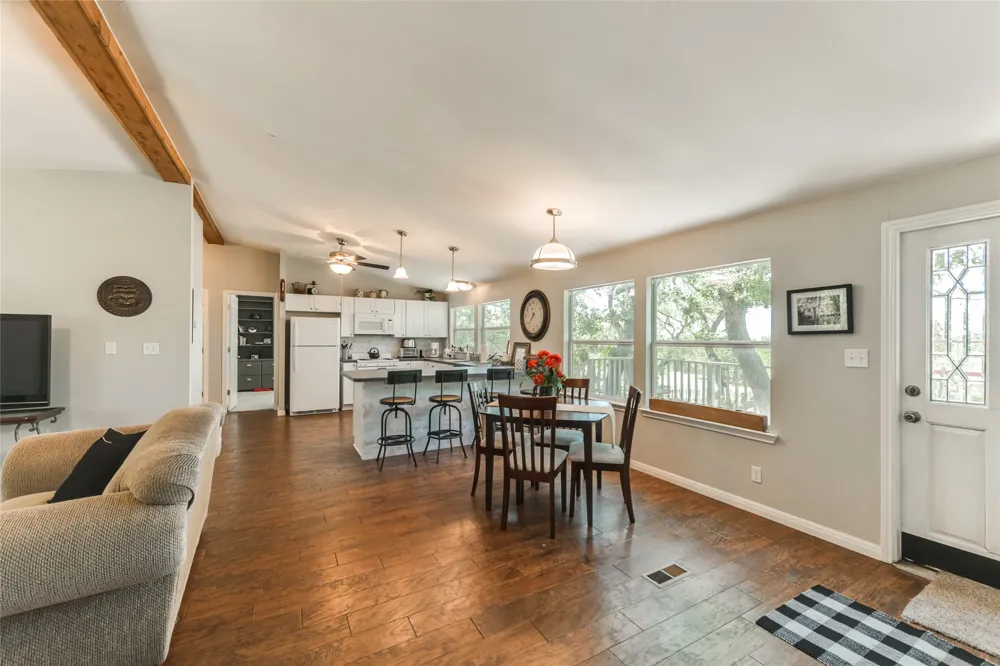 24601 Singleton Bend East Road Marble Falls, TX 78654